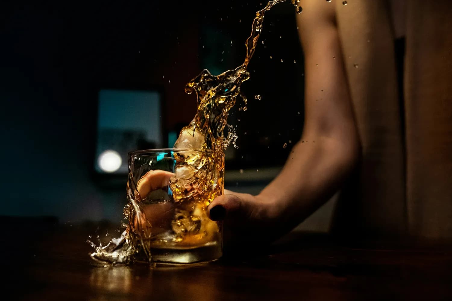 最高法指导案例：未成年人饮酒溺亡谁之责？
