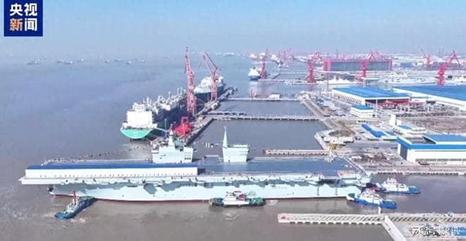 076型两栖攻击舰与意大利理雅斯特级：两大精锐谁更强？