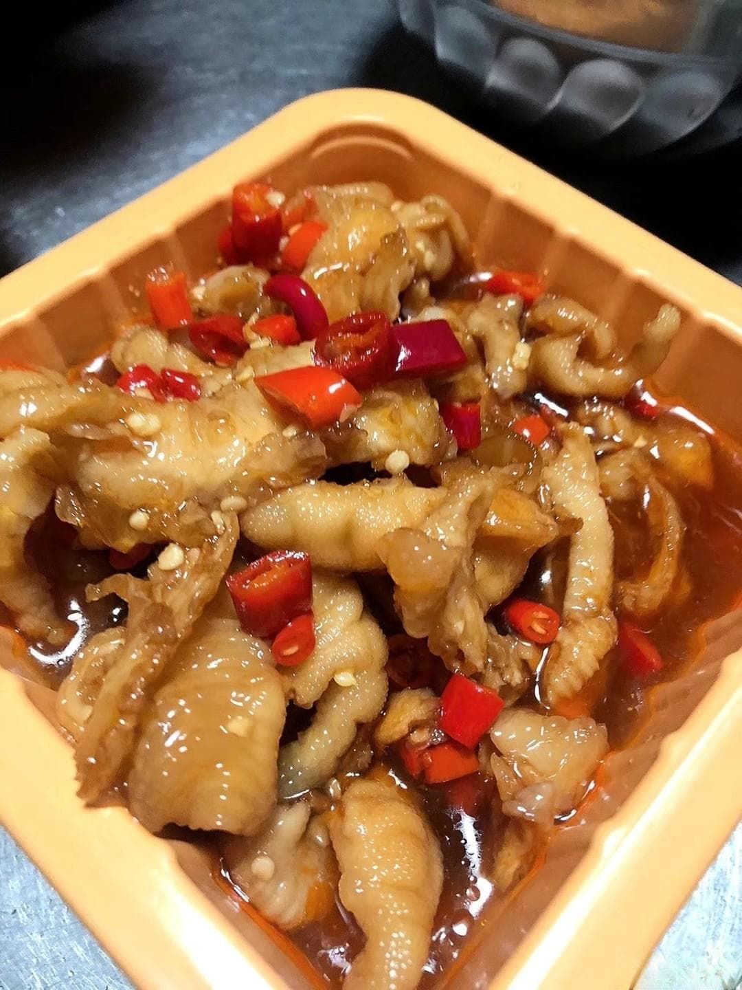 无骨鸡爪：美味与便捷并存的美食瑰宝