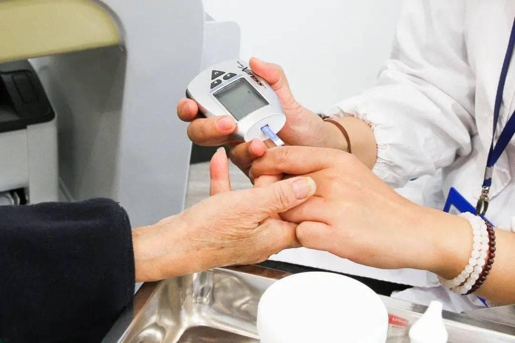 喝麦冬茶，能降血糖预防糖尿病和肾衰竭吗？肾内科医生说出实情