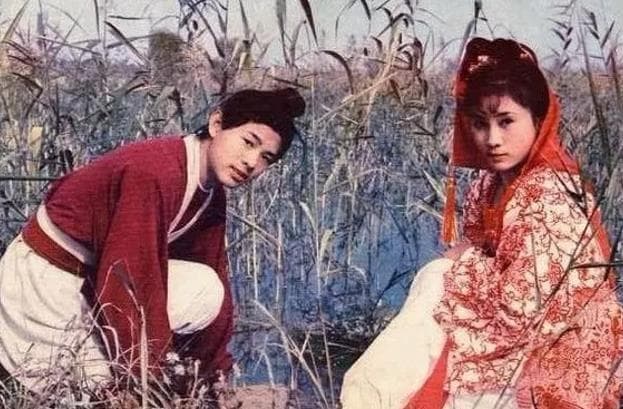 80年代十部动作片一票难求，当年都是万人空巷的好电影