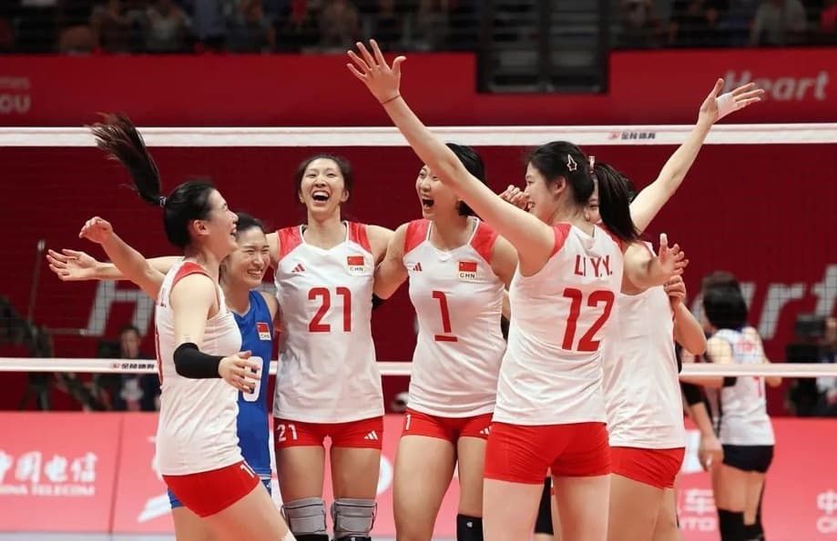 中国女排面临多重挑战：伤病频发、集训时间紧、后备人才短缺