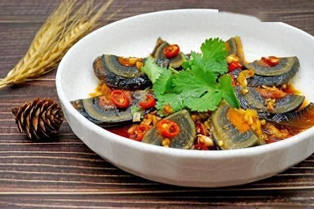 凉拌皮蛋时，多加“3味”料去腥增鲜，每1样都能让皮蛋美味翻倍