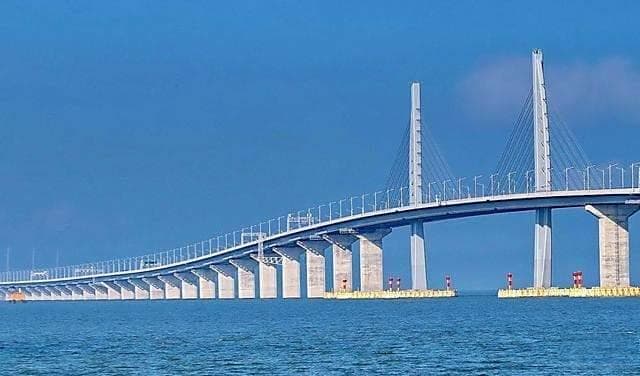 耗资千亿修建的港珠澳大桥，为何车流量如此稀少？