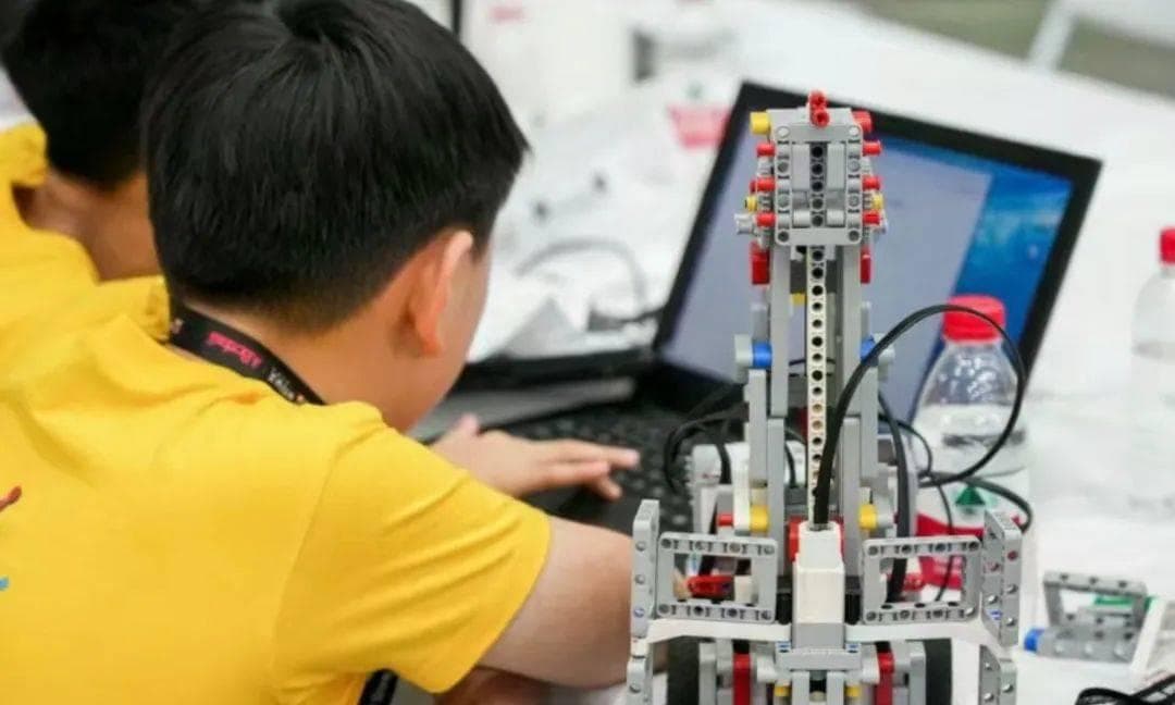 【实用指南】学生学编程用什么笔记本电脑？