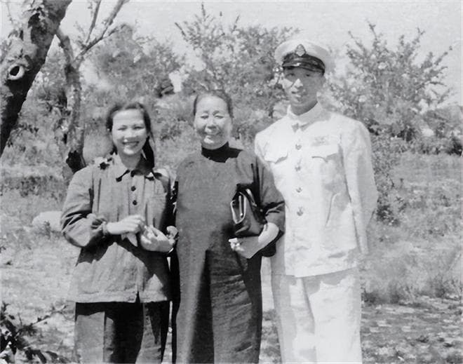 张作霖的四姨太许澍旸：从洗衣女到军阀夫人的传奇人生