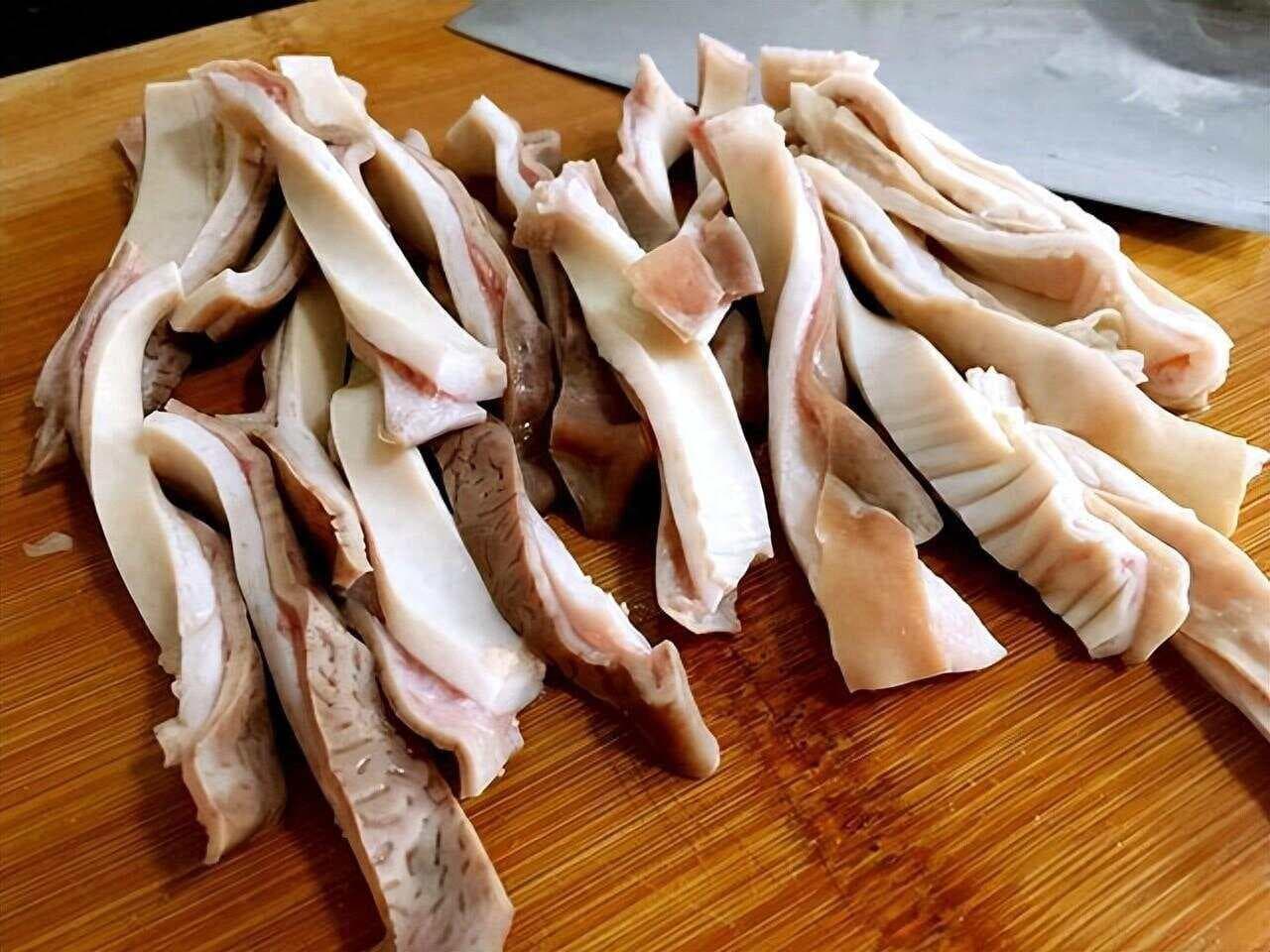 猪肚营养价值高，但这4种食物不能一起吃