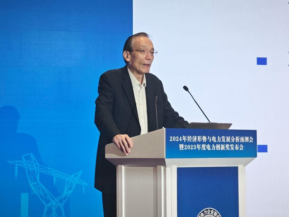 刘世锦：中国经济仍有希望持续5-10年的中速增长期 要通过结构性改革挖掘经济潜能