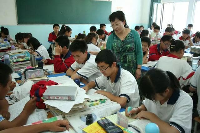 孩子沉迷手机怎么办？这些方法帮你科学管理手机使用时间