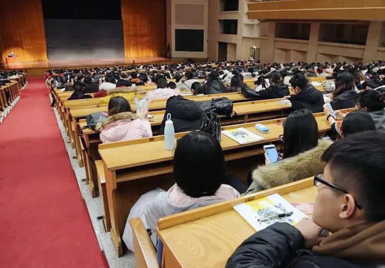 在学研究生规模快速增长！扩招究竟带来了什么？7个字可以概括