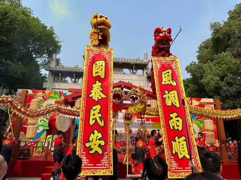 三月三游广州荔枝湾，体验民俗大巡游