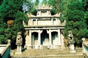 屈原故里文化旅游区：AAAAA级景区，弘扬屈原文化的圣地