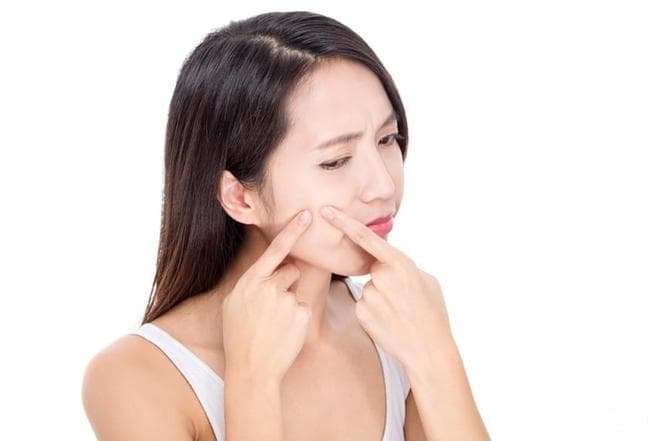 吃了异维A酸痘痘反而更多，为什么医生还让继续吃？