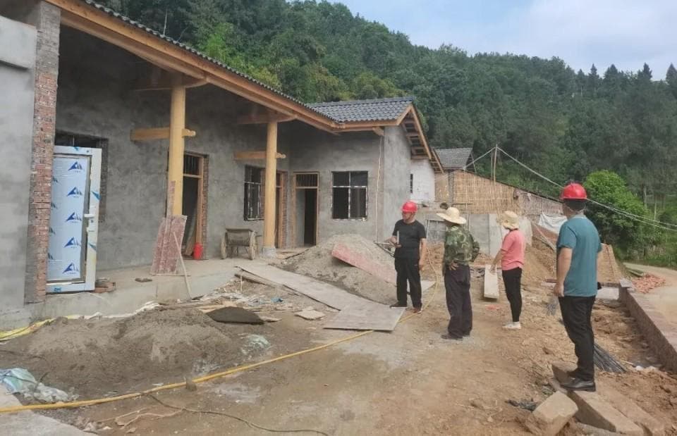 农村建房新规：装修加盖要审批，8月起全面排查