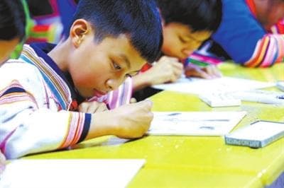 云南景洪将中华优秀传统文化融入乡村美育：一路传承一路歌