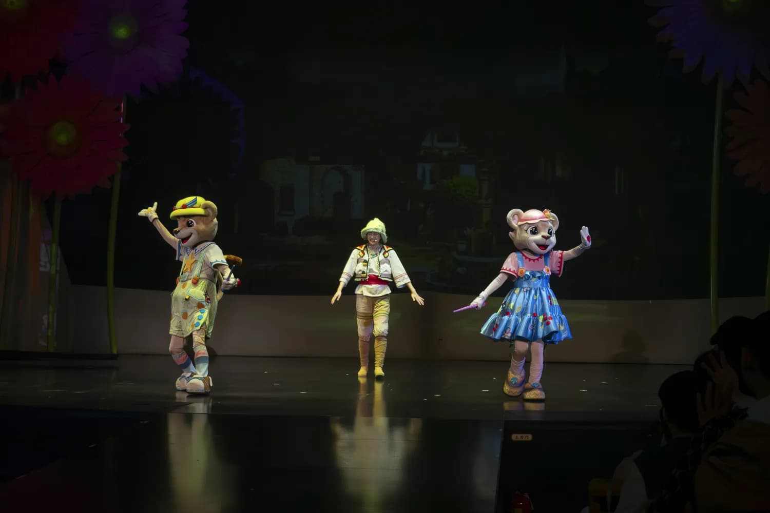 被《菲梦少女》主题曲“洗脑”？这首“再次重逢的世界”到底有什么魔力！