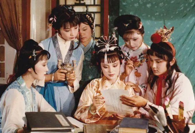 贾探春文采如何？她写给宝玉的这封邀请函，字好文笔更好！