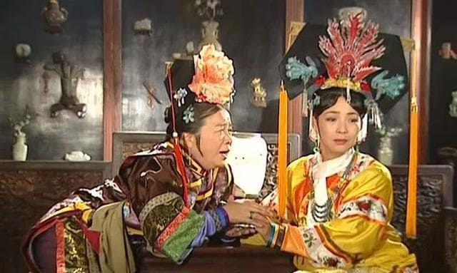 清朝妃子为何要戴长指甲套？不单单只是为了美观