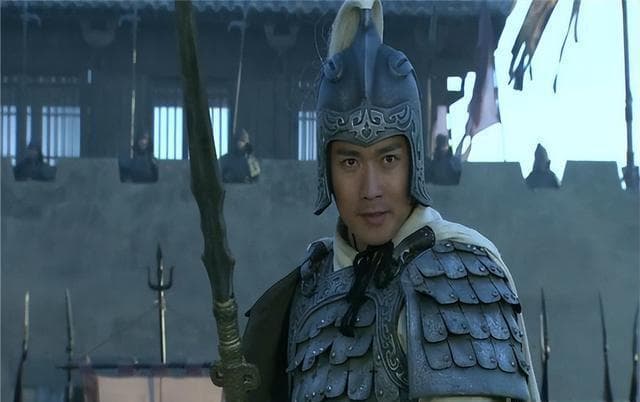 三国乱世里，他位列蜀汉五虎将，一生写就忠勇传奇