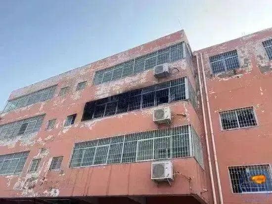 防盗网是否一定要拆？有个校长表示很迷惑