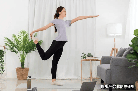 增强身体的平衡力，不妨做做这4项运动，提高你的身体协调能力