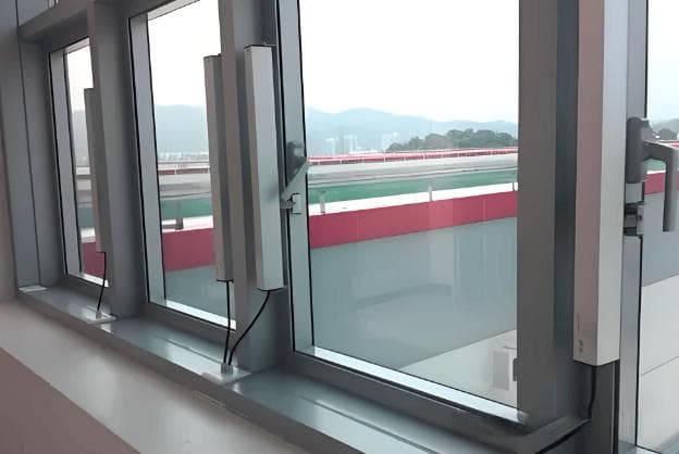 专家解读楼梯间排烟窗设置规范：不应采用火灾探测器自动开启