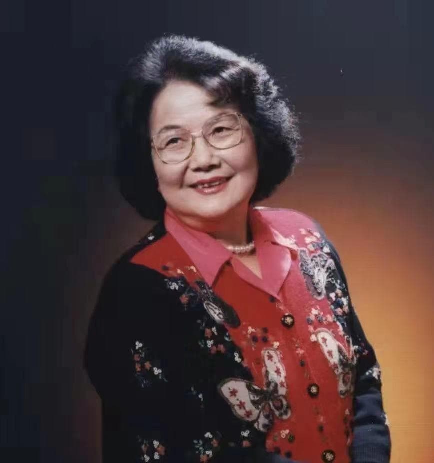叶佩英简介：她唱《我爱你，中国》有真挚单纯的情感