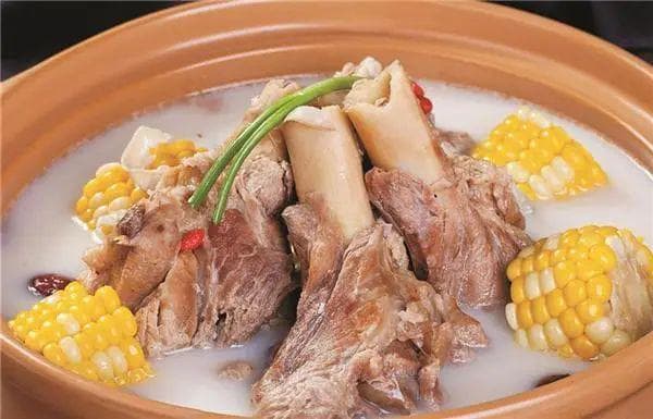 猪骨汤食材搭配指南：这样做既美味又营养