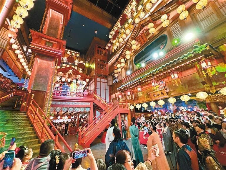 文旅新业态、文化新场景、文创新产品不断涌现 看中华优秀传统文化在西安大放异彩