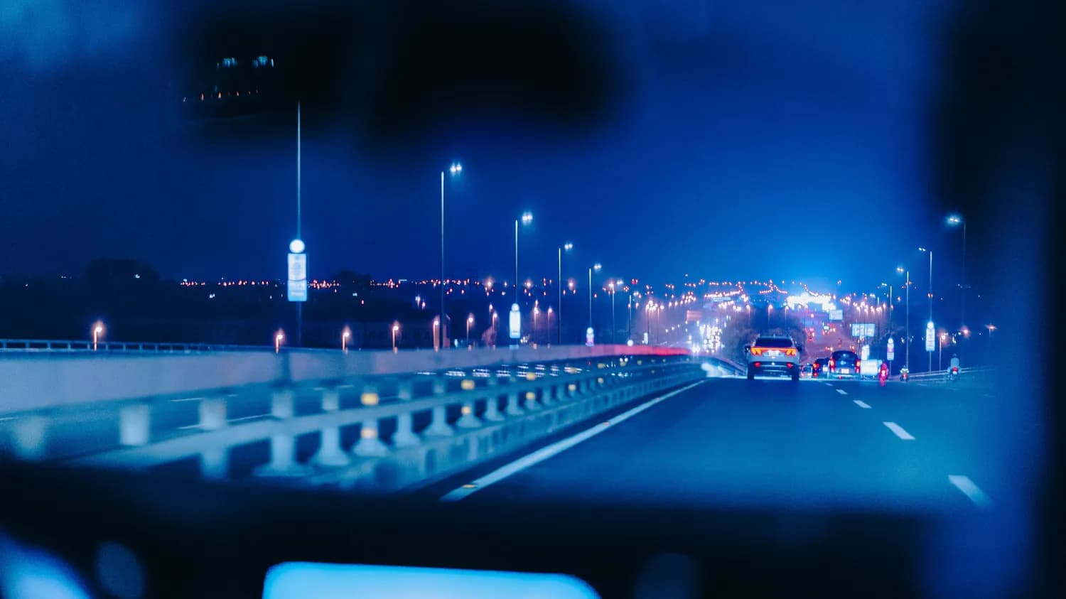 7座车夜间高速禁行，这些安全要点你必须知道