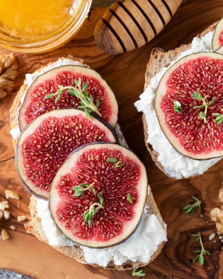 无花果的功效与食用指南：营养师详解三大好处及禁忌