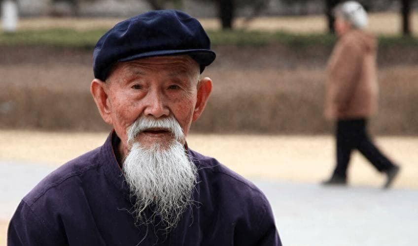 为啥活到80岁的人越来越少，医生：长寿4原则，可惜能坚持的不多