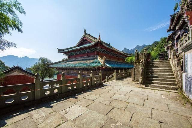 武当山在哪里哪个省？湖北武当山：道教圣地等你来！