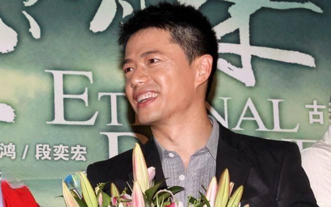 段奕宏：从街头小混混到实力派演员的蜕变之路