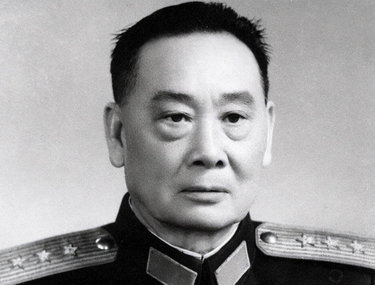 上将陶峙岳：和平解放新疆，开基石河子，任生产建设兵团首任司令
