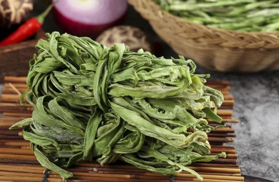 贡菜是不是晒干的莴笋？网友吵翻了
