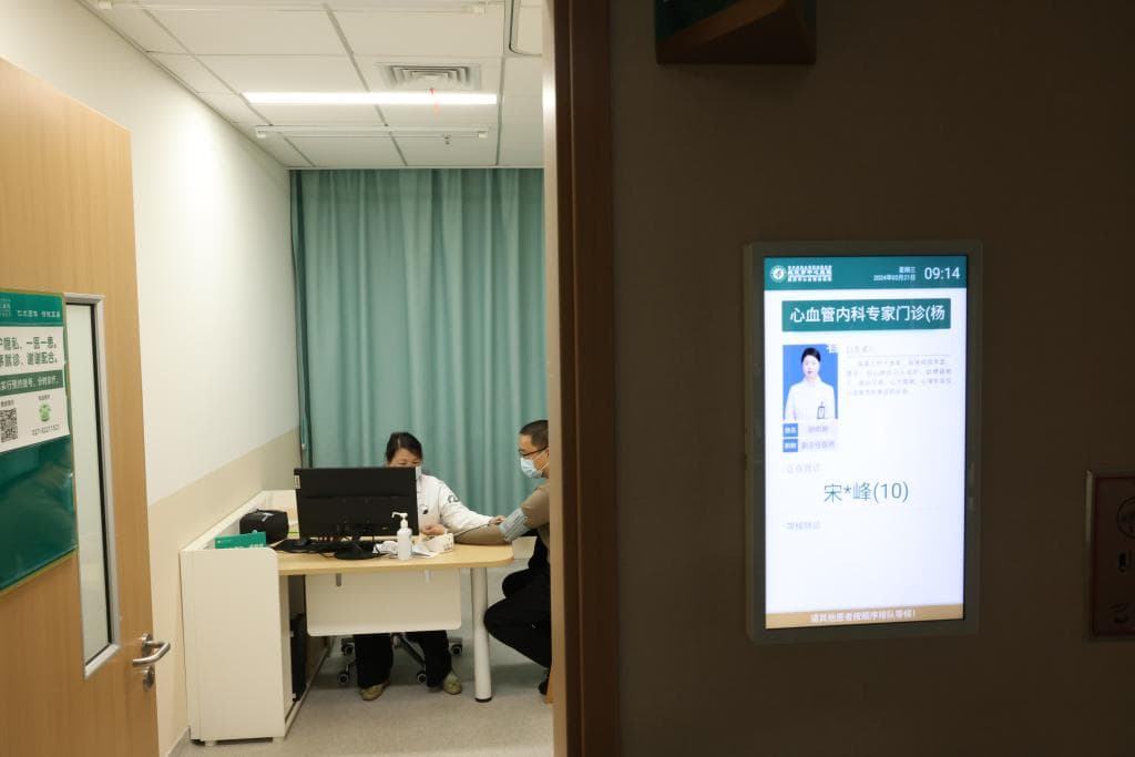 专家提醒：气温骤降应防范心血管疾病