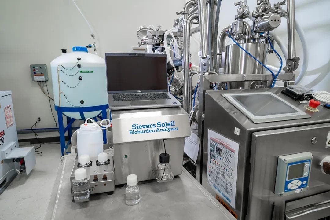 数据可靠性和快速微生物检测方法：向现代微生物实验室转型