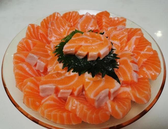 三文鱼烹饪指南：刺身、椒盐、烤制等做法详解