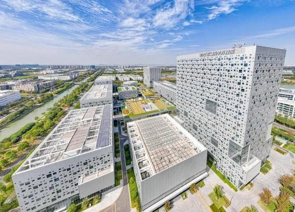 苏州高新区：追“光”逐“电”新赛道，剑指“千亿级”