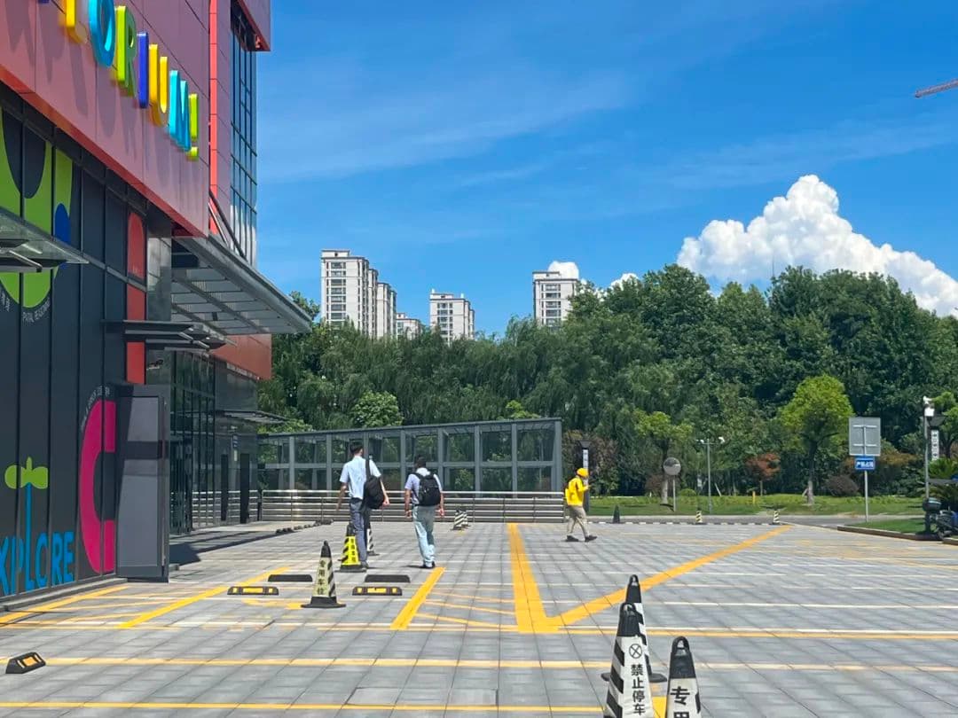宗馥莉的王牌！实探宏胜集团，曾被宗庆后称赞利润比娃哈哈高