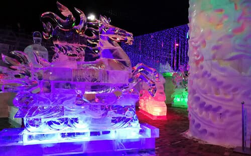 中国十大春节旅游目的地 国内适合过年去旅游的十大城市 春节热门城市