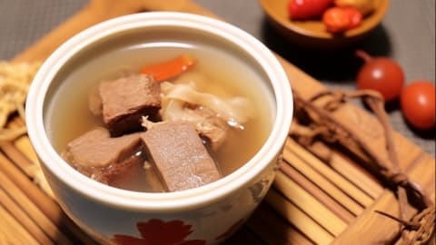 花胶煲汤的最佳搭配是什么
