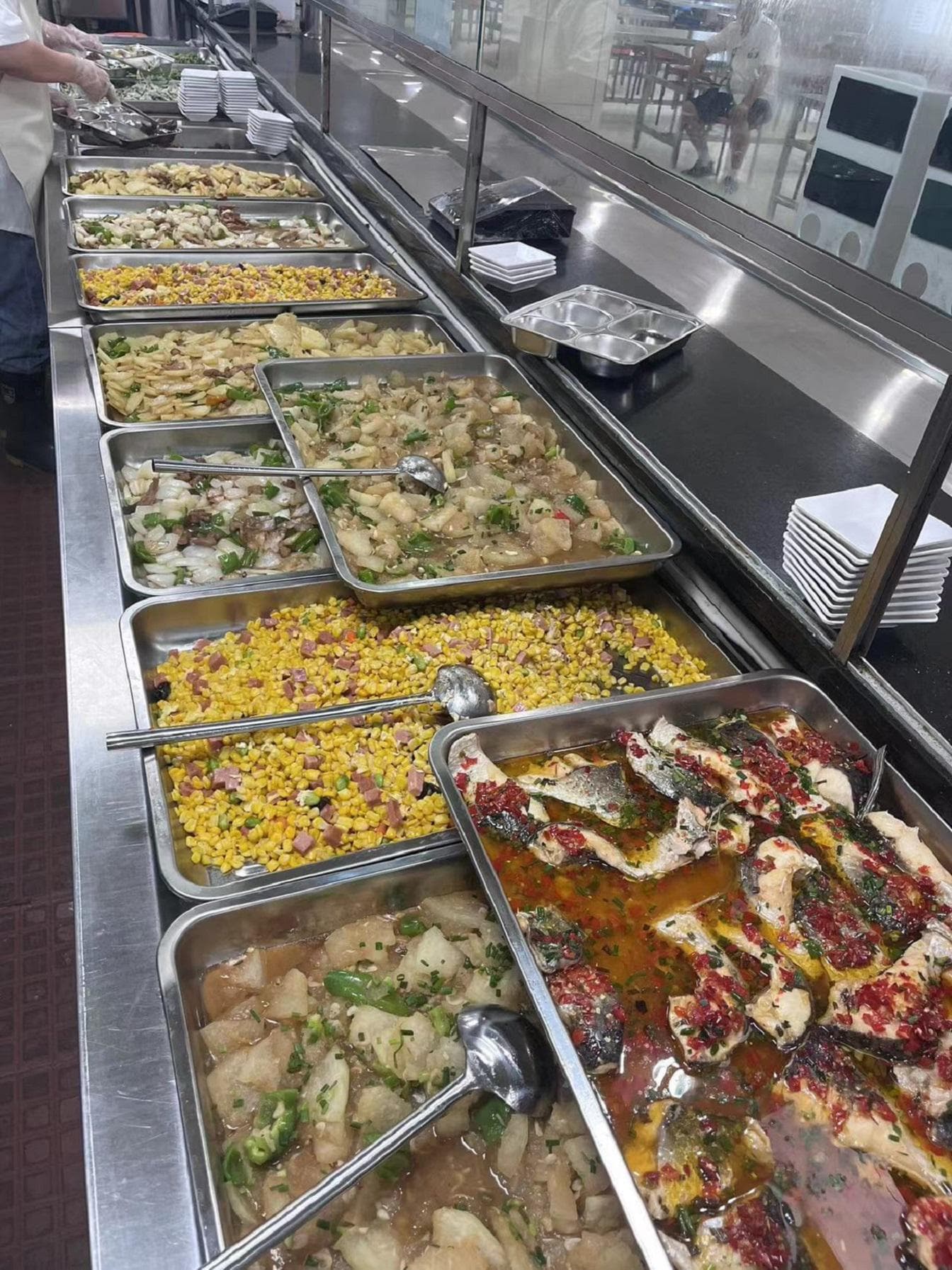 机关食堂腾厨食品灵活承包，餐饮管理的可持续发展之道