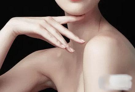 颈部年轻化秘诀：专业指南教你如何有效去除和预防颈纹
