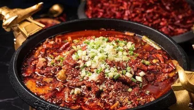 成都必吃的五大美食：从街头小吃到经典名菜，每一道都是地道美味
