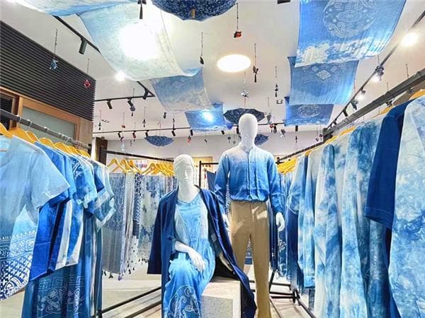 湖南邵阳县：中国非遗“邵阳蓝印花布”走向世界