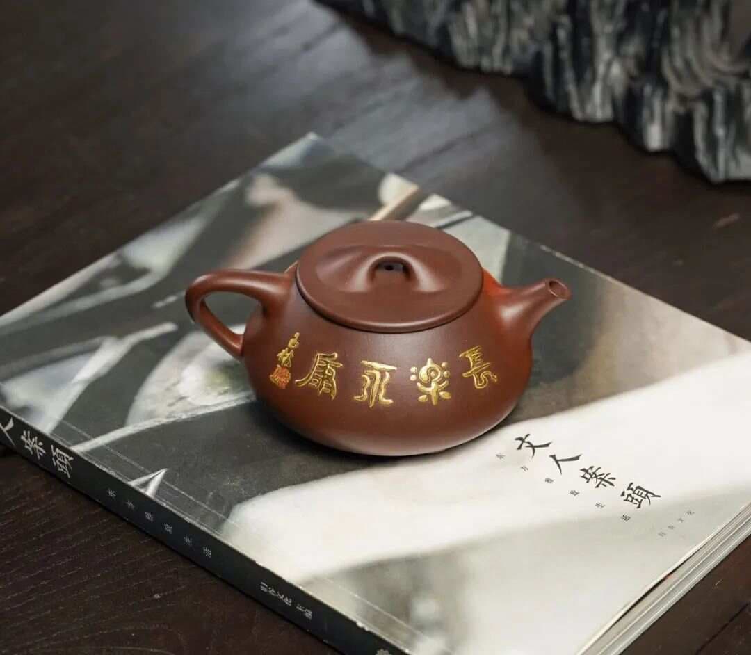同样是紫砂壶，为何价格能从几十元跨越到数十万元或更高？