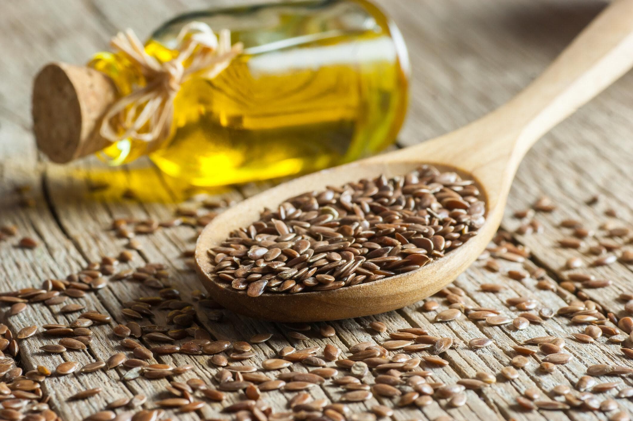亚麻籽油：富含Omega-3的“液体黄金”，每日5克助力心血管健康