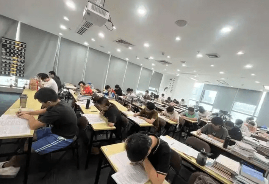 考研学校怎么选？这份全面指南请收好
